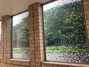 佐伯市｜店舗ガラスフィルム施工